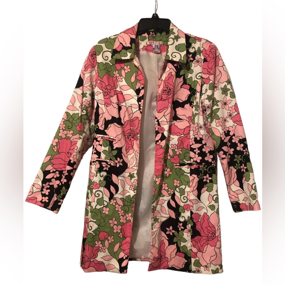 Vintage floral blazer!